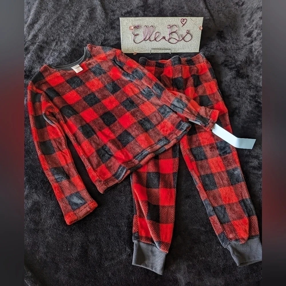 Kids Plaid Holiday Pajamas M